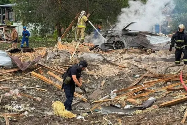 Виставка зброї під Києвом без погоджень із владою: 11 загиблих після удару РФ