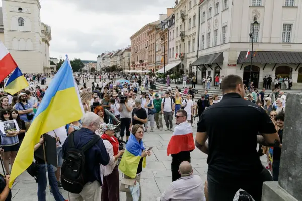 Дмитро Галко організував «Пікет добросусідства» у Варшаві: що він сказав