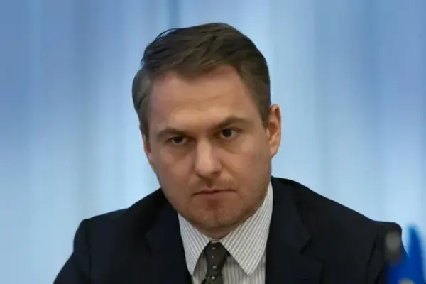 Кравченко подав декларацію після звільнення і вперше зазначив будинок у Козині