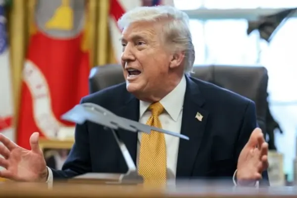 Трамп заявив про повний контроль США над Ормузькою протокою та допустив зміни